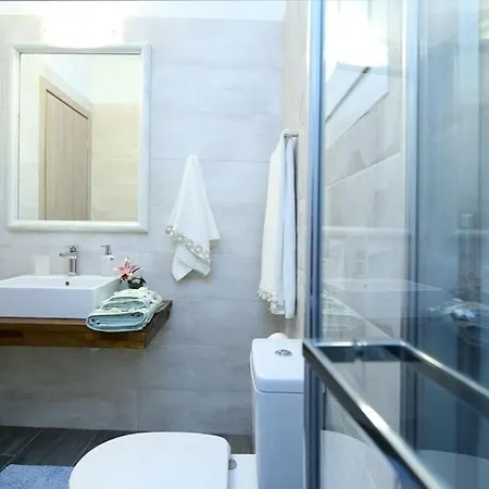 Willa Melias, Luxurious With Superb View Of The Islands, 400 M From The Sea Nydri (Lefkada)