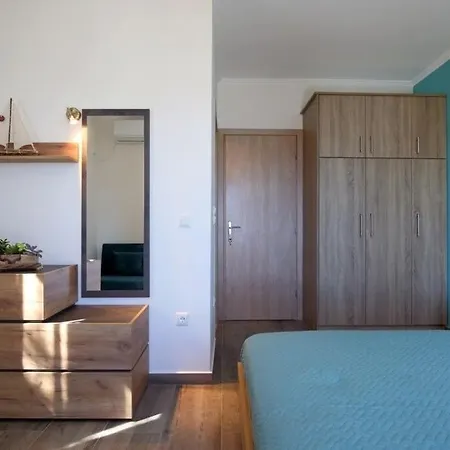 Melias, Luxurious With Superb View Of The Islands, 400 M From The Sea Villa