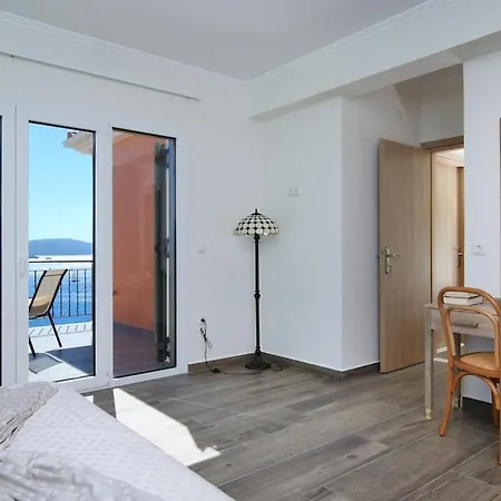 Melias, Luxurious With Superb View Of The Islands, 400 M From The Sea Villa